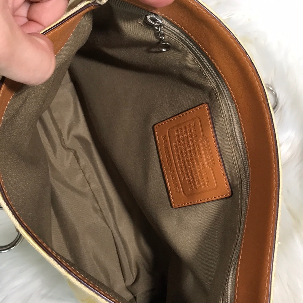 Coach light yellow purse EUC - Picture 4 of 6